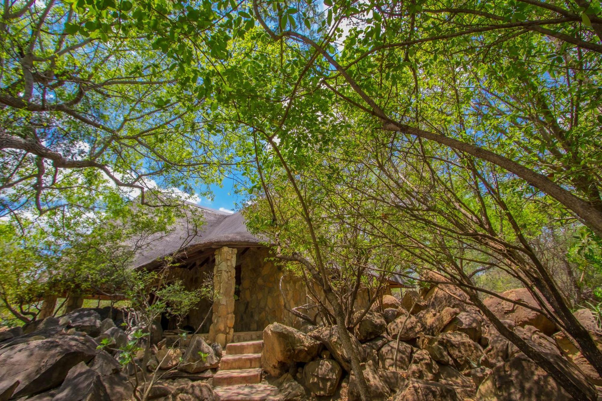 Hasekamp Family Bush Lodge Hoedspruit Exterior photo