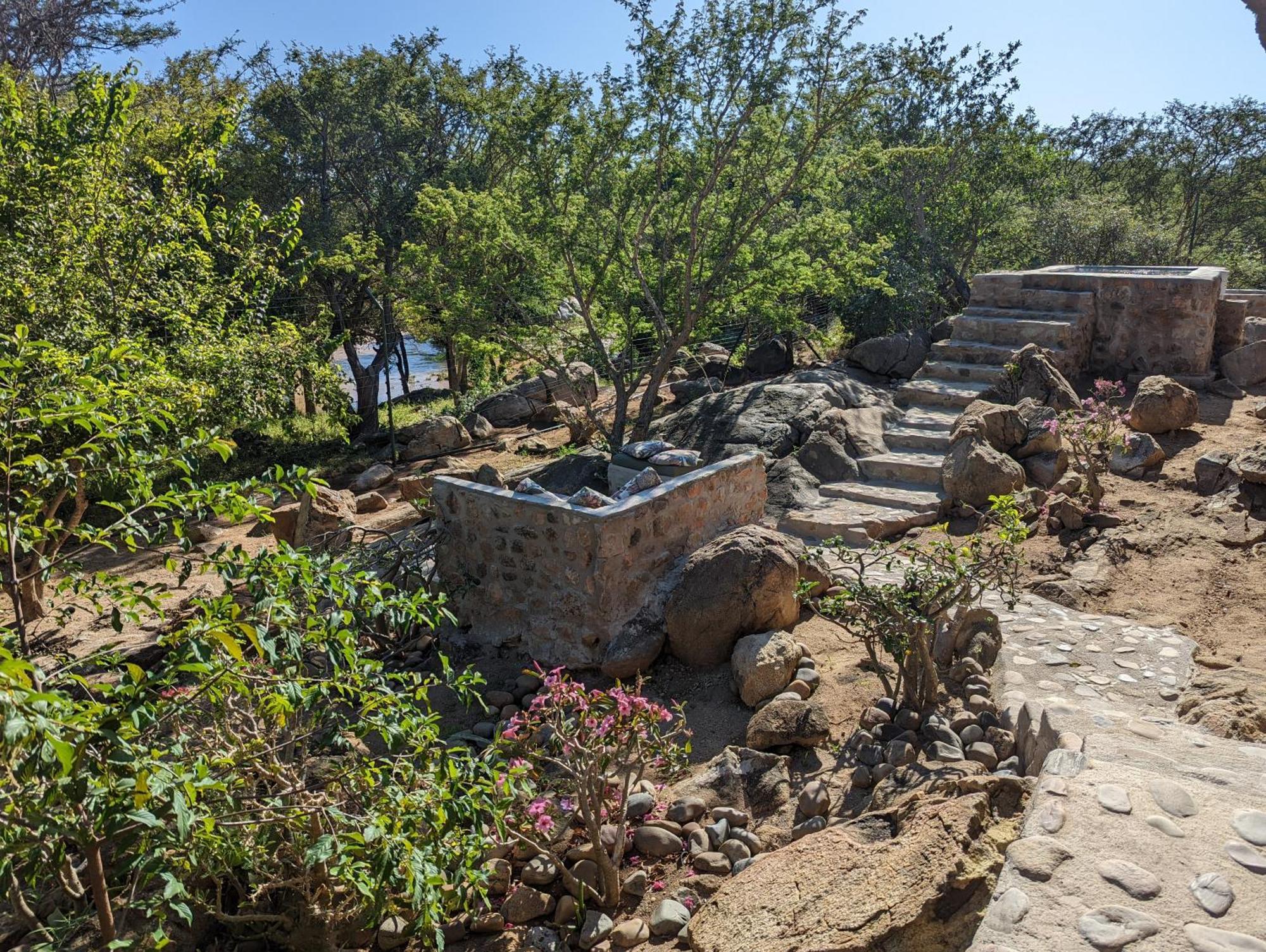 Hasekamp Family Bush Lodge Hoedspruit Exterior photo